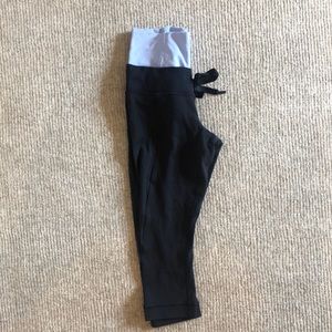 Black lulu lemon leggings